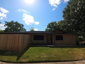 Building Photo - 1546 Ramada Dr