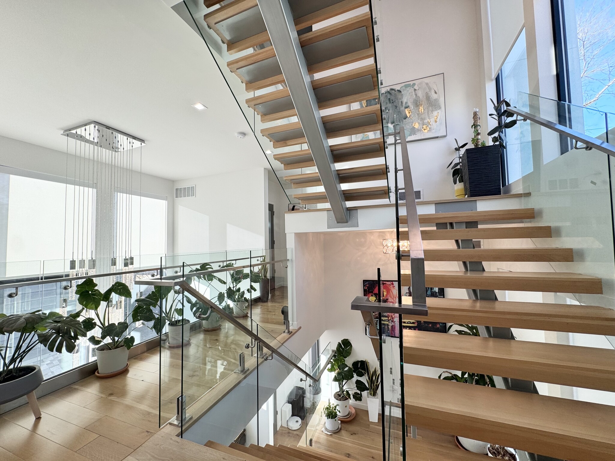 Building Photo - 4732 Mercier St