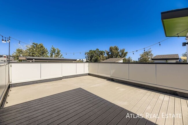 Building Photo - 2227 Eliot St