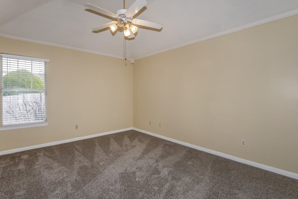 Building Photo - 2184 Stone Stream Dr