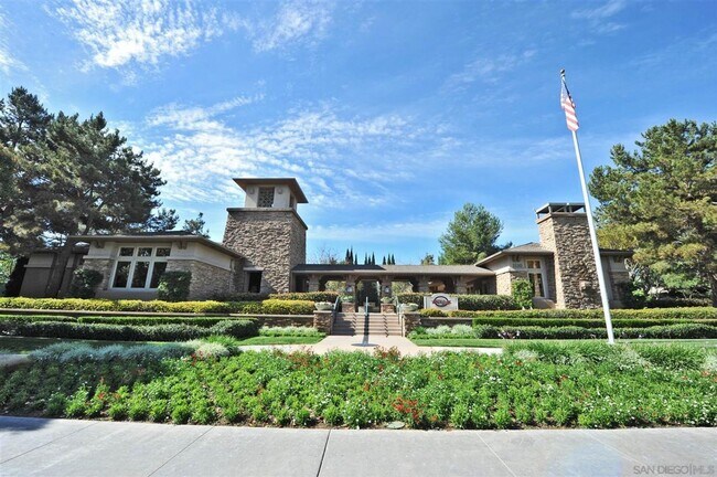 Building Photo - SAN DIEGO / SERRA MESA  - STONECREST VILLA...