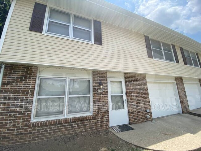 Building Photo - 2019 64th St