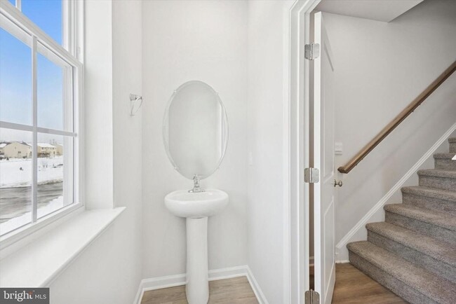 Building Photo - 163 Sandy Rdg Rd