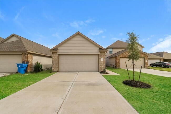 Primary Photo - 22445 Clear Castle Dr