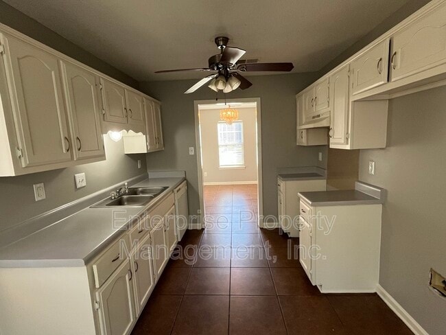 Building Photo - 6404 Ragan Farm Dr