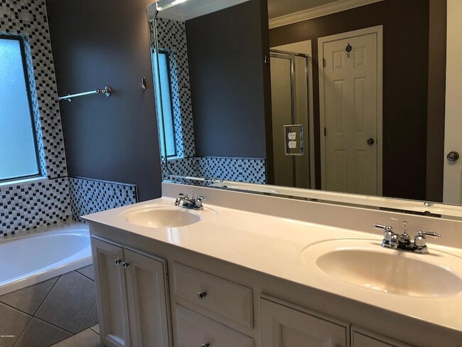 Building Photo - 112 Cherry Bark Ln