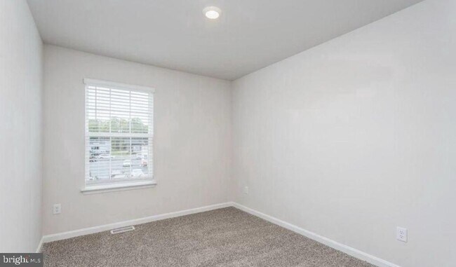 Building Photo - 403 Tevis St