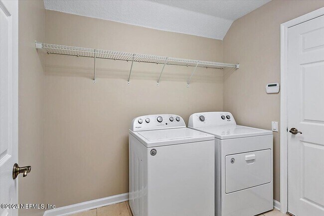 Building Photo - 1212 Coghill Cir