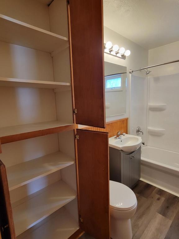 Building Photo - 1151 Elba Ave