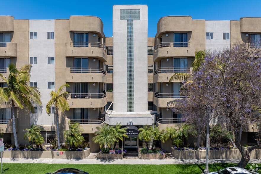 Building Photo - 8715 Burton Way - Urban Feel Charming 2 bed 2 bath