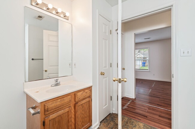 Building Photo - 3518 Acorn Woods Way,