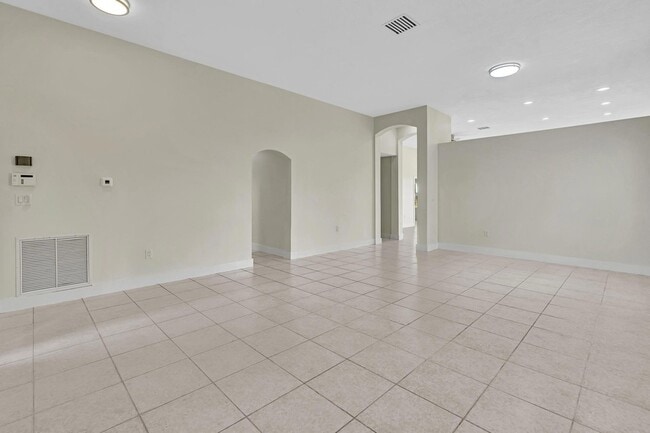 Building Photo - 1688 NW 144th Way