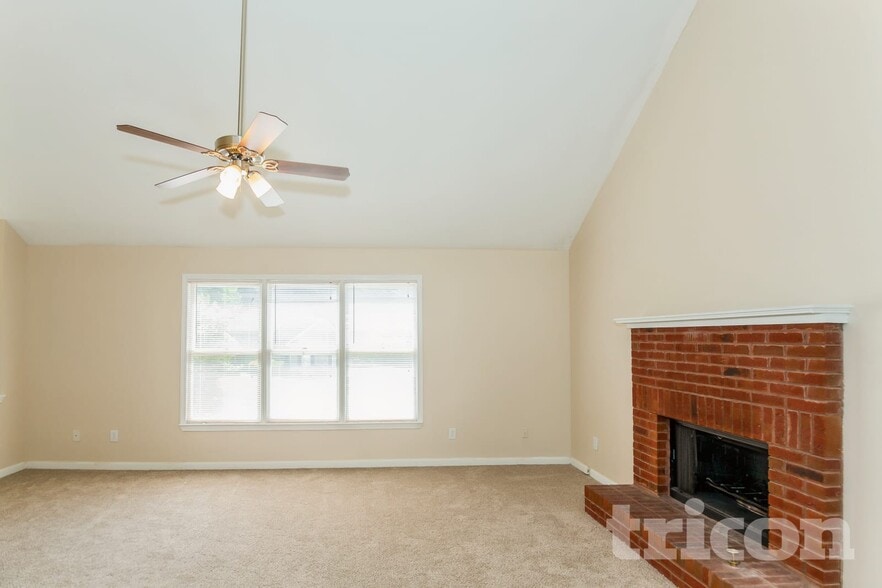 Building Photo - 1320 Timber Walk Dr