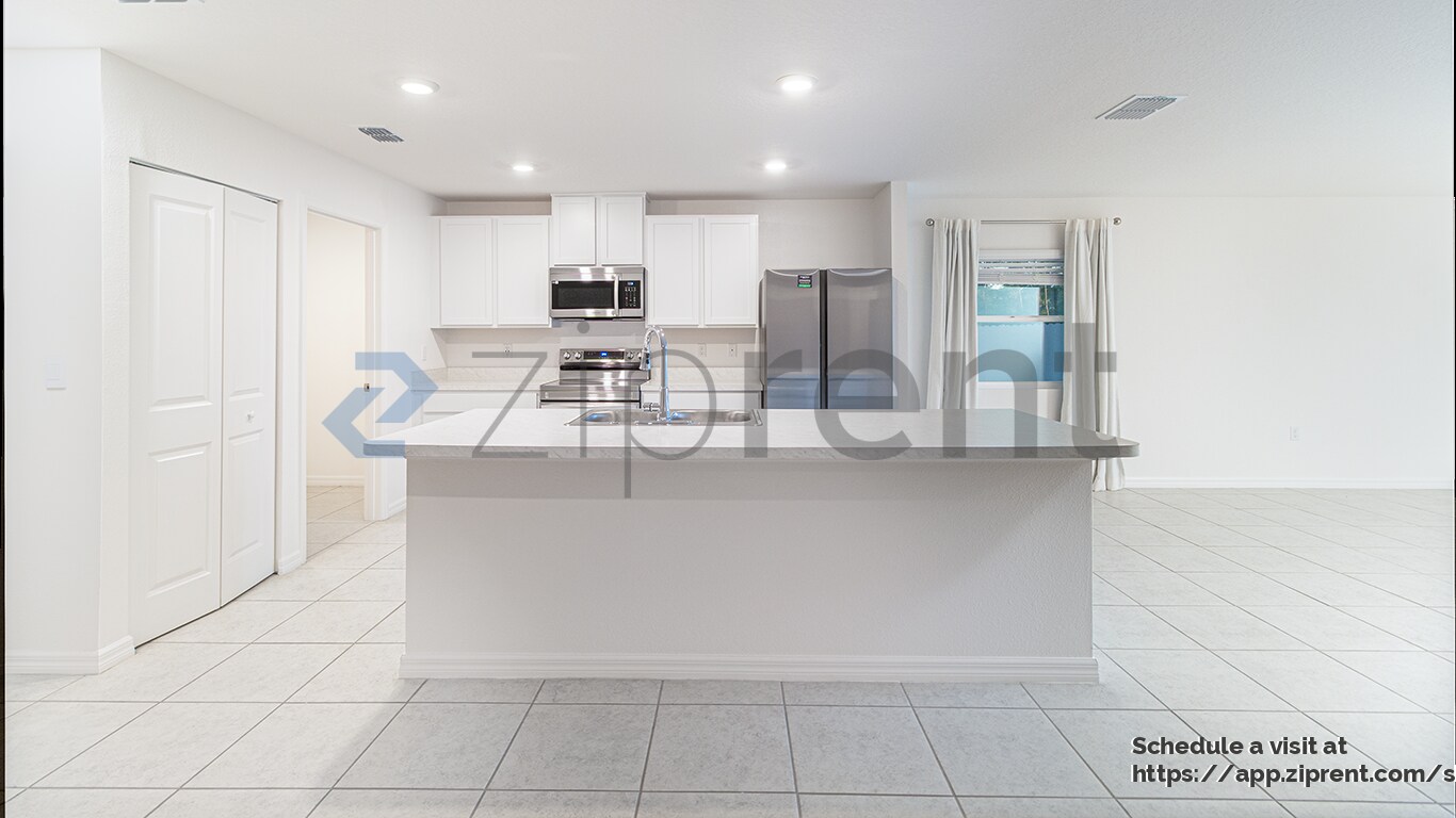 Building Photo - 619 Marion Oaks Blvd