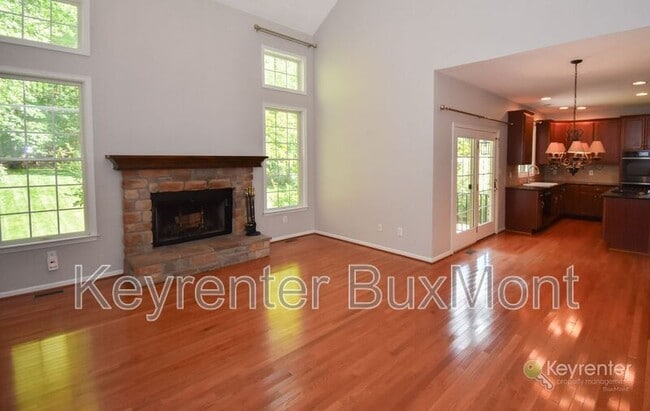 Building Photo - 3727 Green Ridge Rd