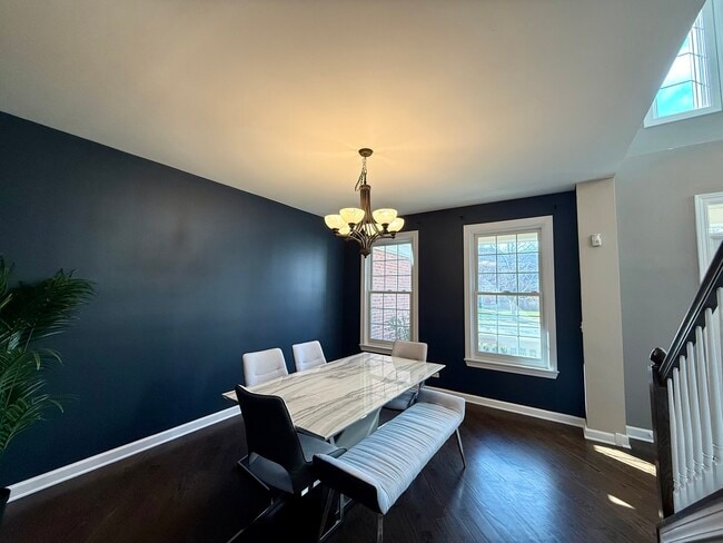 Building Photo - 354 Baltimore Dr