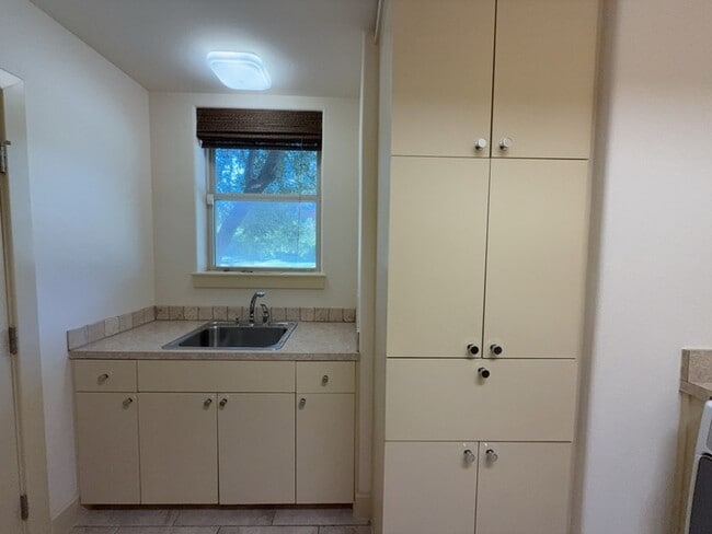 Building Photo - 4459 Lena Ln