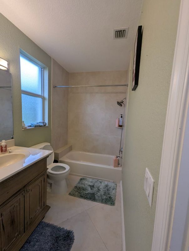 Building Photo - 6301 SW 58th Ct