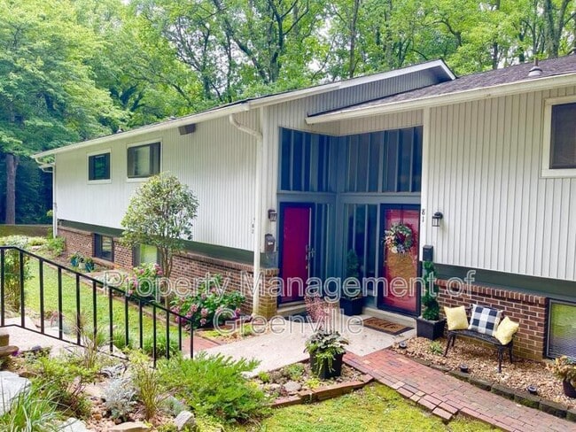 Building Photo - 82 Briarview Cir