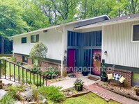 Building Photo - 82 Briarview Cir