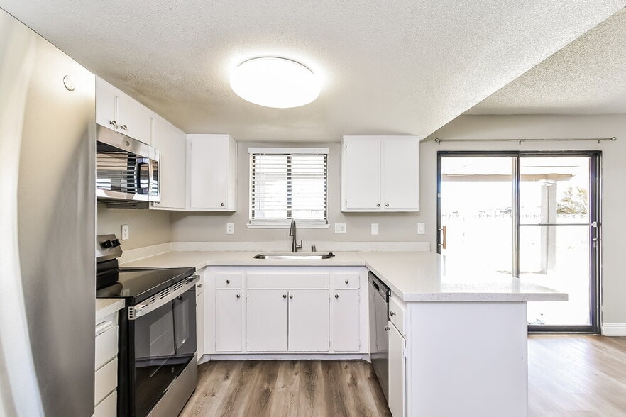 Building Photo - 3944 Grapefruit Cir