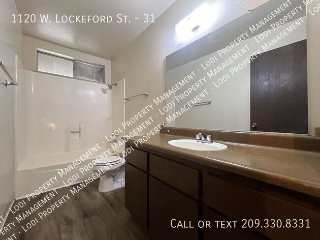 Building Photo - 1120 W Lockeford St