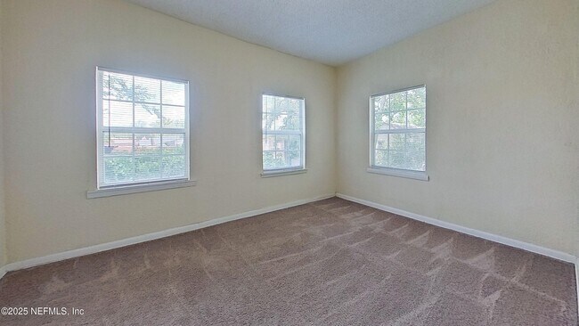 Building Photo - 2671 Forbes St