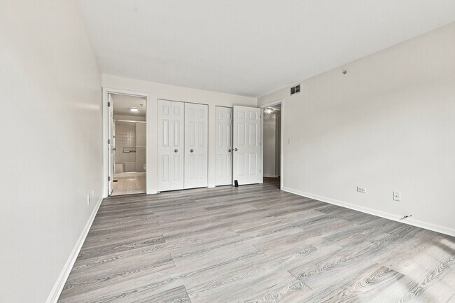 Building Photo - 700 Mill Cir