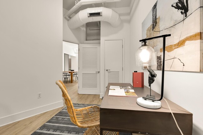 Building Photo - 1700 Kalorama Rd NW