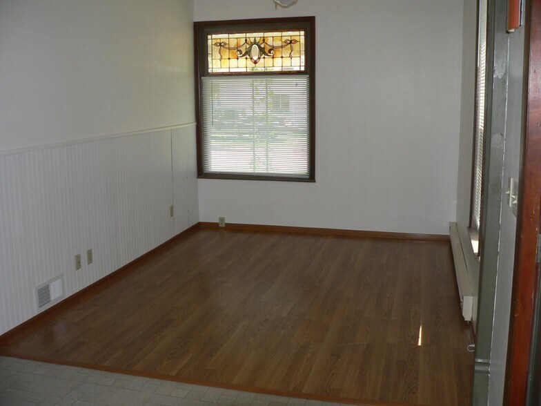 Living Room - 204 W Cedar St