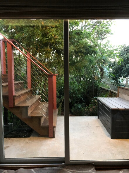 Building Photo - 19 Miramar Ave