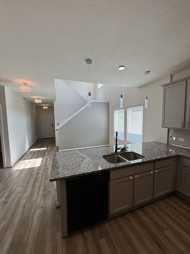 Building Photo - 7510 Boxing Elm