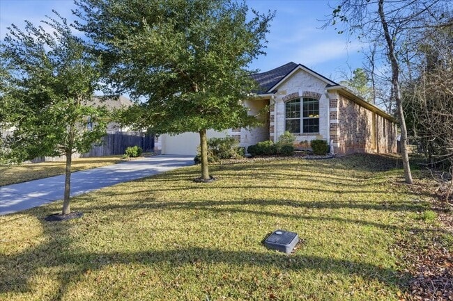 Building Photo - 3411 Country Club Blvd