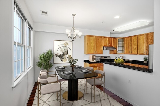 Building Photo - 326 Midland Ct