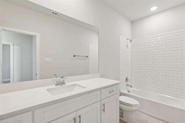 Building Photo - 1012 Amenduni Ln