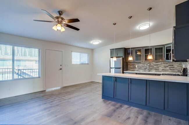 Building Photo - 3530 W Adams Blvd