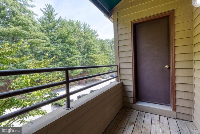 Building Photo - 6905 Jones View Dr