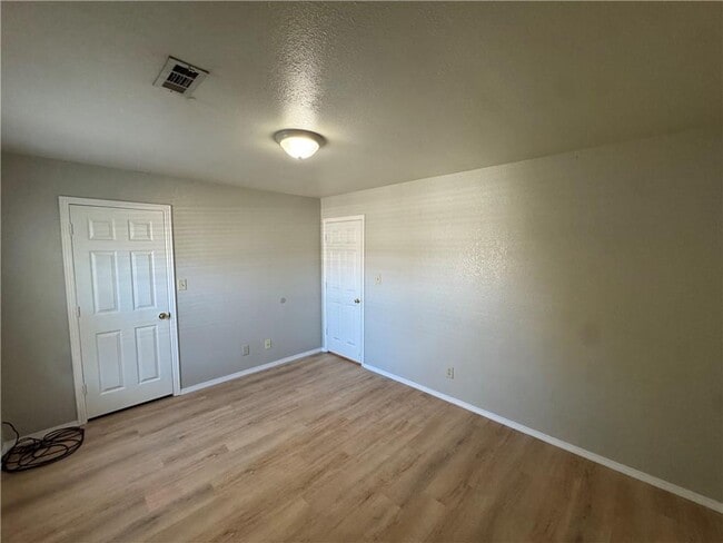 Building Photo - 20 McGee