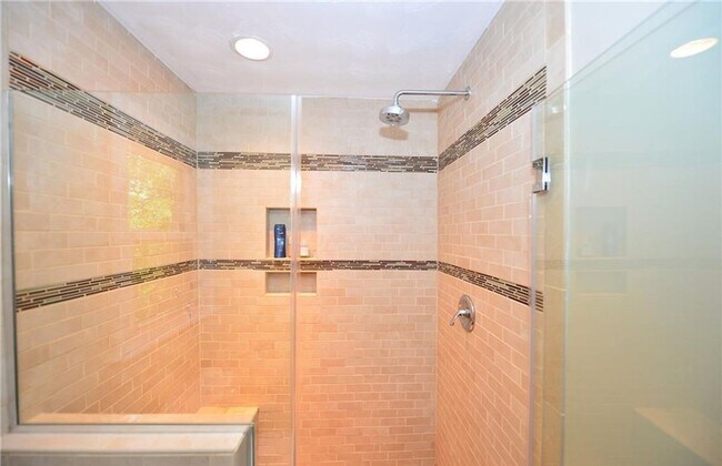 Building Photo - Close to Naval Base NOB!