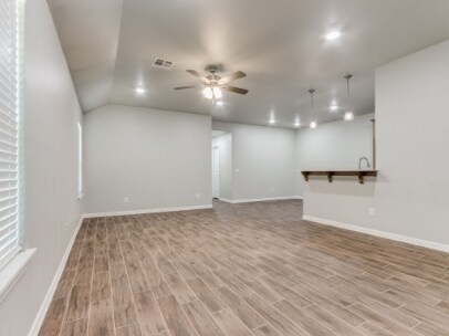Building Photo - 12917 Willow Villas Dr