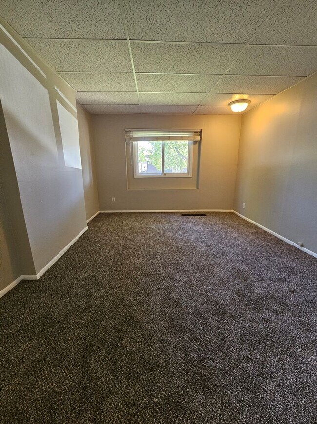 Building Photo - Sloans Lake/Highlands Adorable Large Effic...