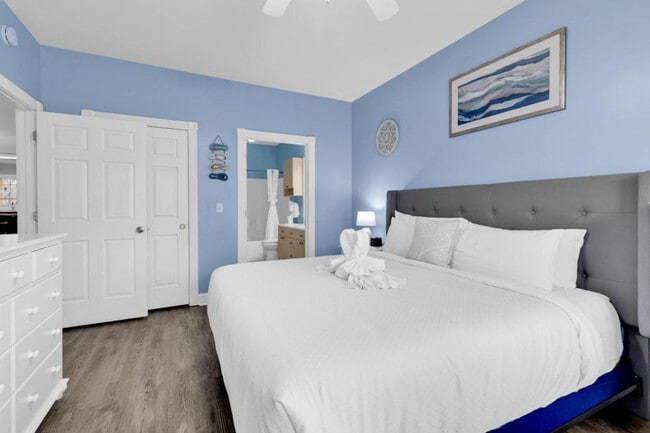 Building Photo - 4879 Luster Leaf Cir
