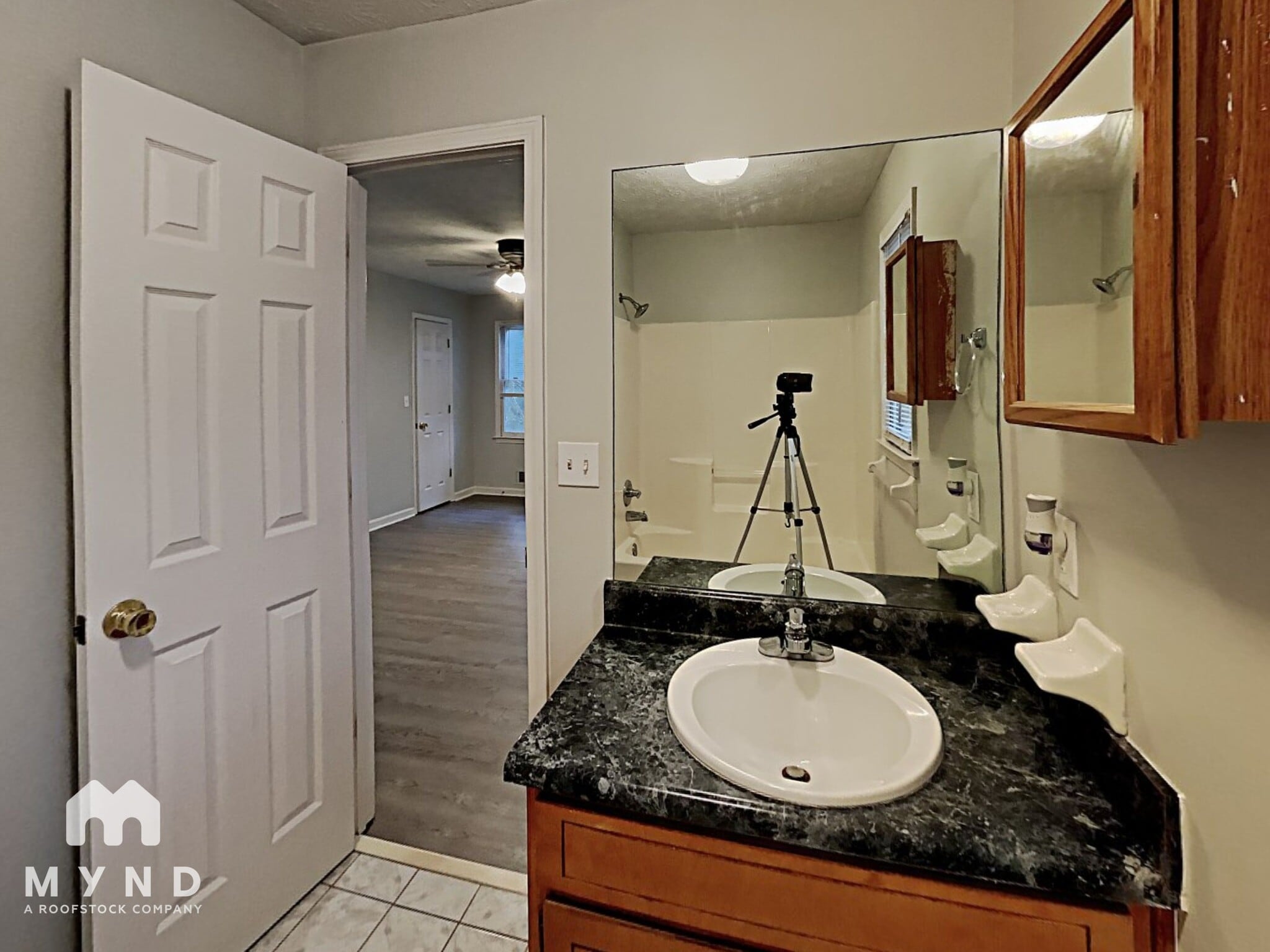 Building Photo - 10125 Village Dr NW