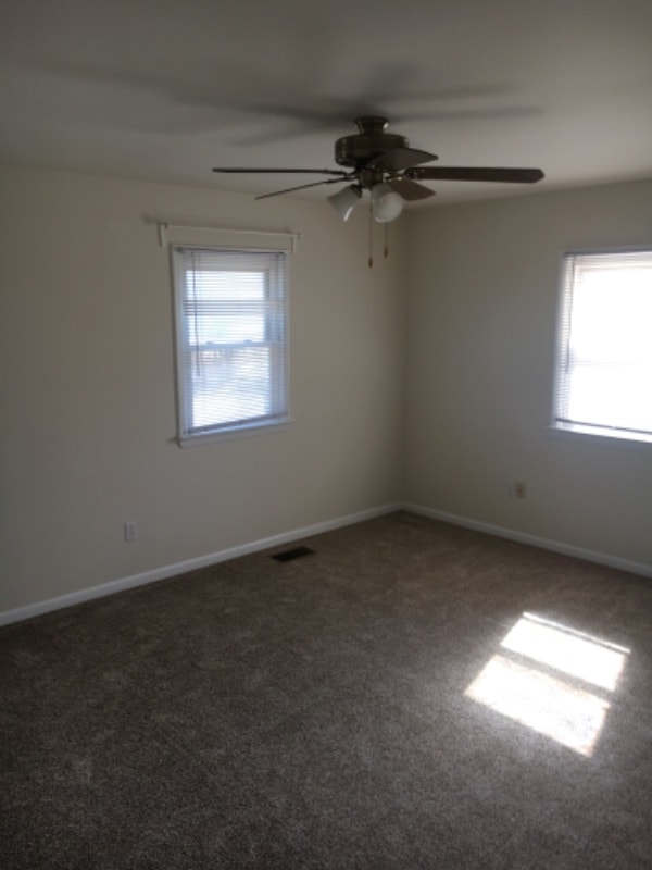 Building Photo - 8373 Grove Angle Rd