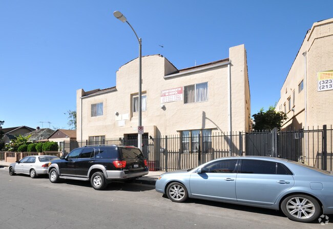 Building Photo - Fedora Flats Apartments