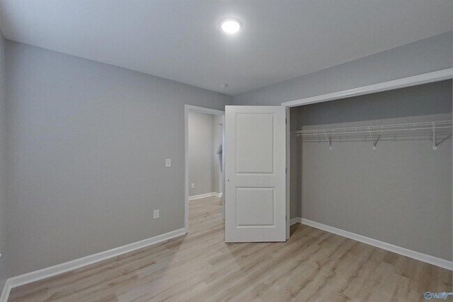 Building Photo - 394 Angela St