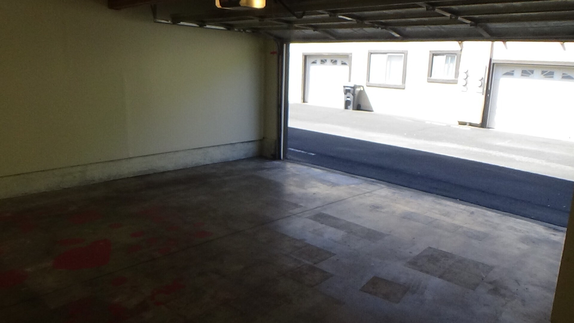 2 car garage - 1113 Seabreeze Way
