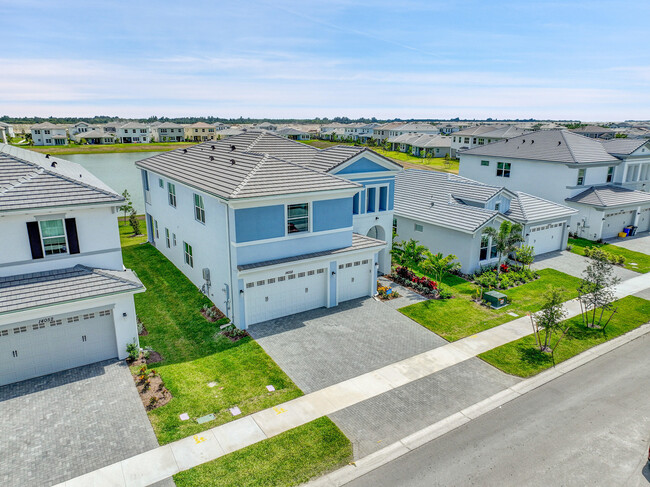 Building Photo - 14058 Spruce Pne Dr