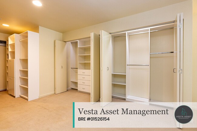Building Photo - Lower Pacific Heights: Spacious 2-Level  L...