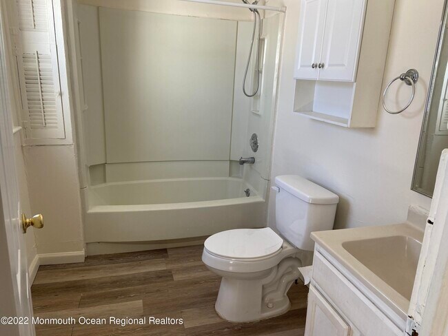 Building Photo - 40 Hudson Ave